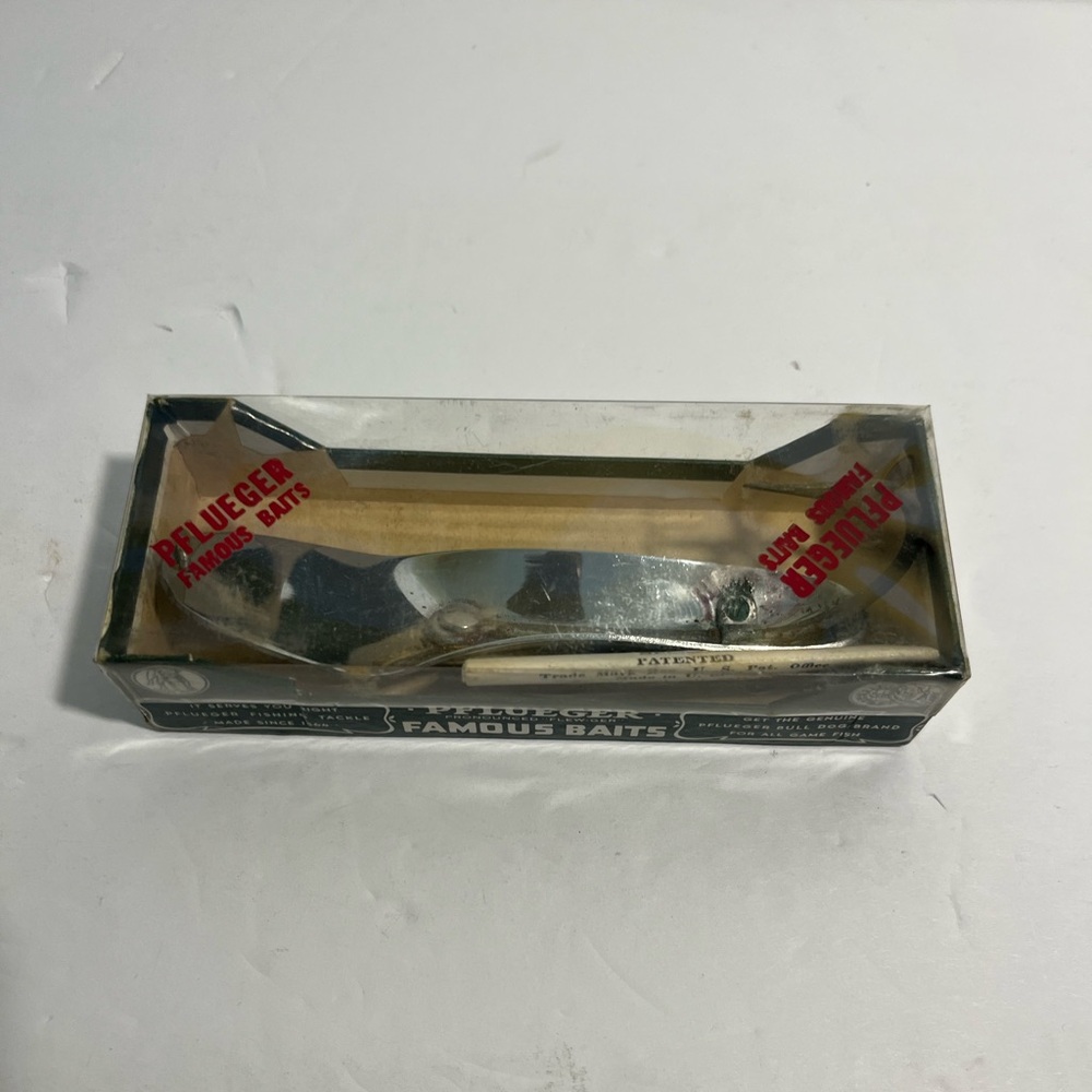 Vintage Pflueger CHUM Spoon Large Size 6 Fishing Lure Original Box RARE
